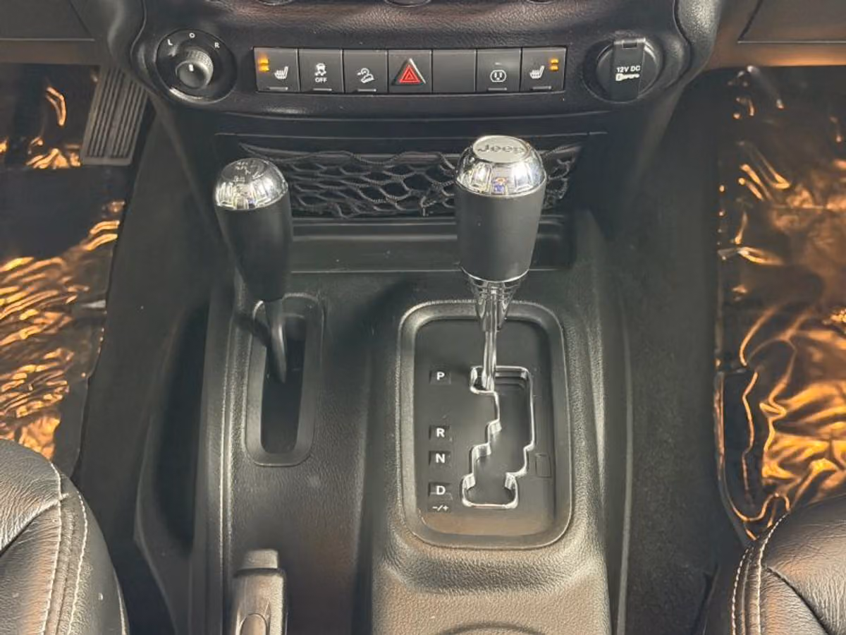 2018 Jeep Wrangler JK Unlimited Rubicon Image 16