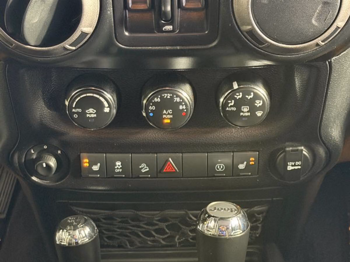 2018 Jeep Wrangler JK Unlimited Rubicon Image 15