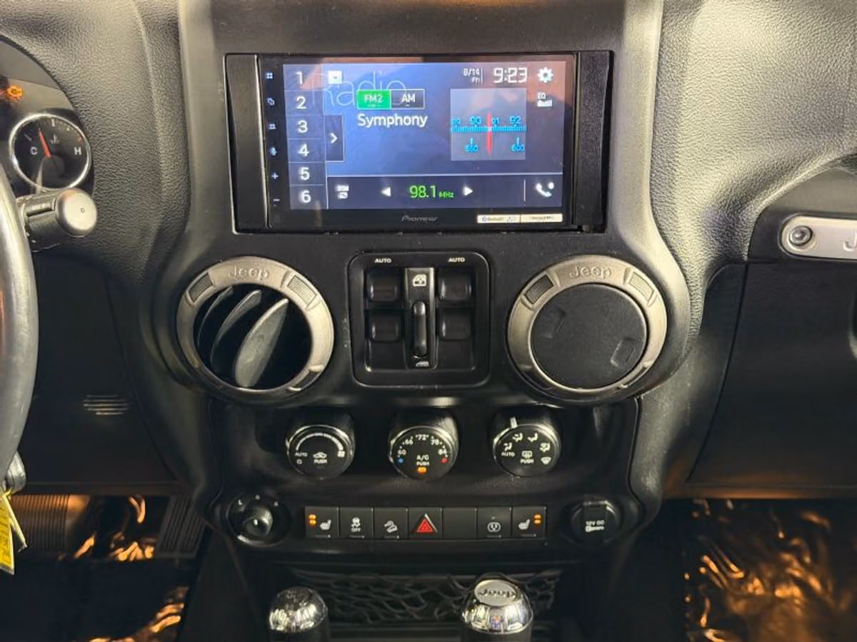 2018 Jeep Wrangler JK Unlimited Rubicon Image 14