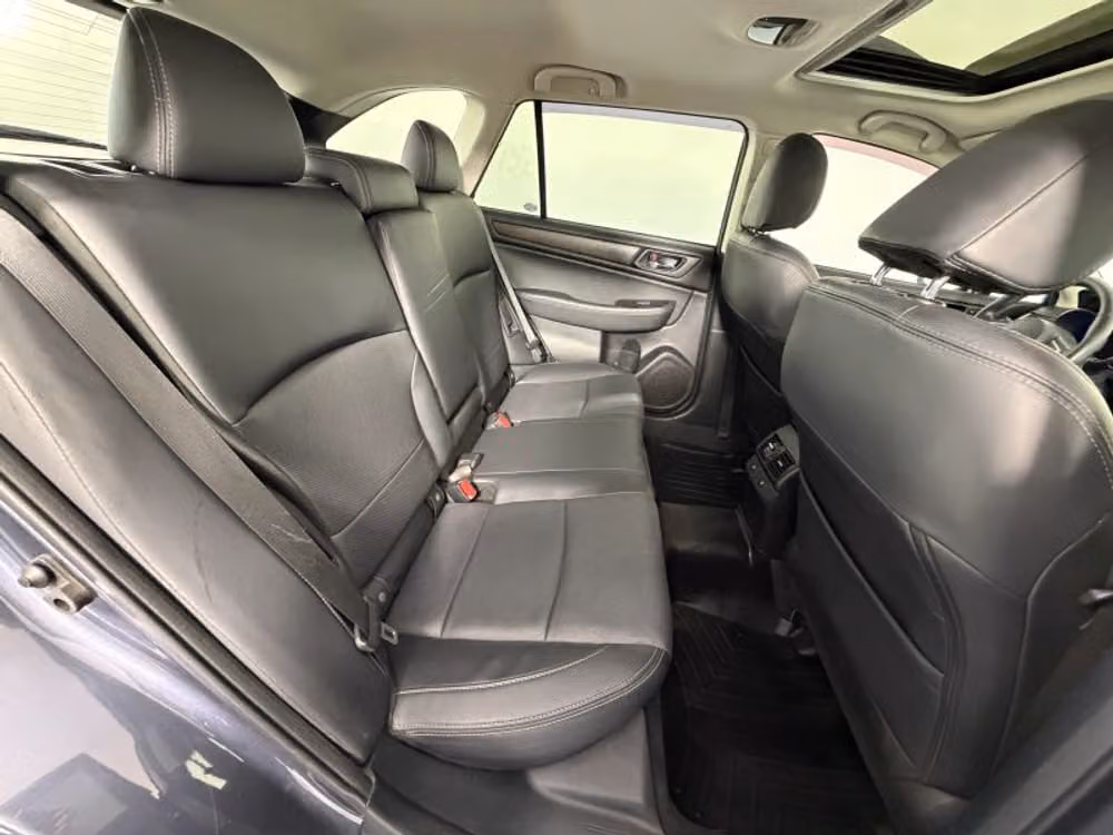 2017 Subaru Outback 2.5i Limited Crossover Image 38