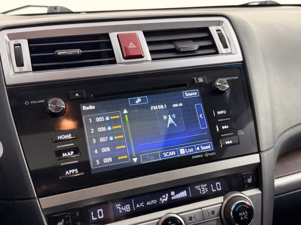 2017 Subaru Outback 2.5i Limited Crossover Image 39