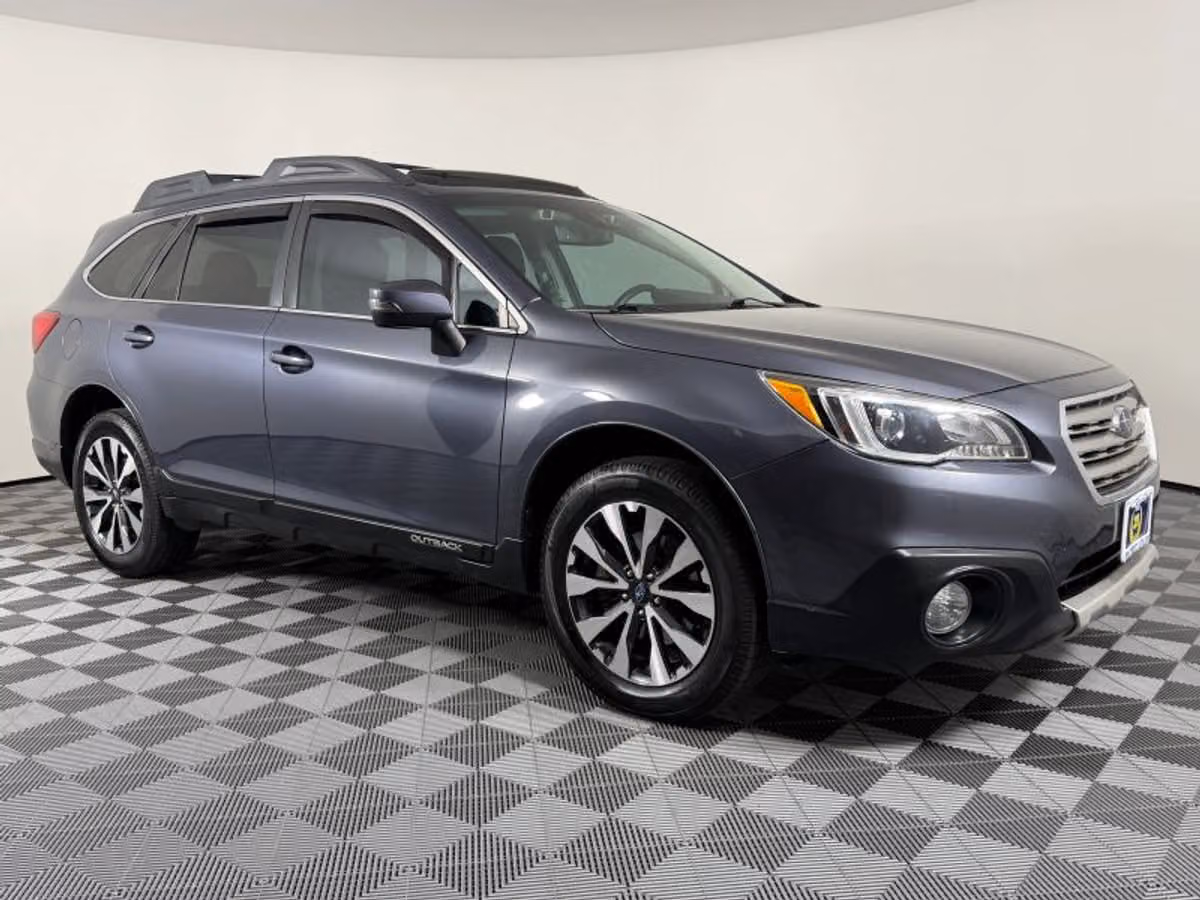 2017 Subaru Outback 2.5i Limited Crossover Image 6
