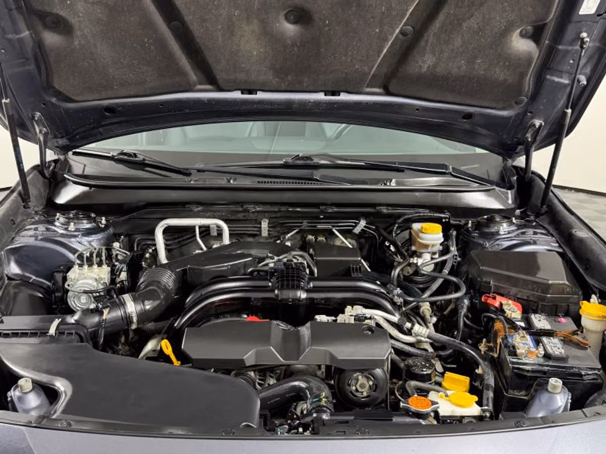 2017 Subaru Outback 2.5i Limited Crossover Image 18