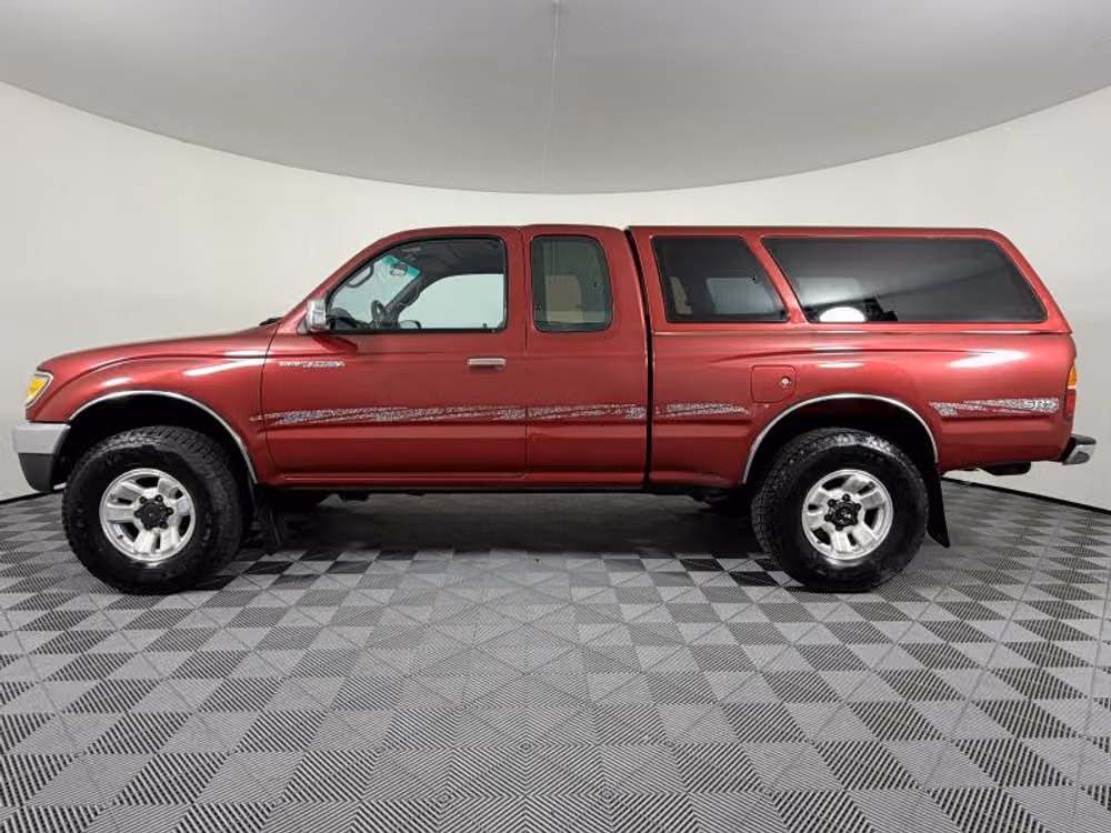 1997 Toyota Tacoma SR5 XtraCab Image 13