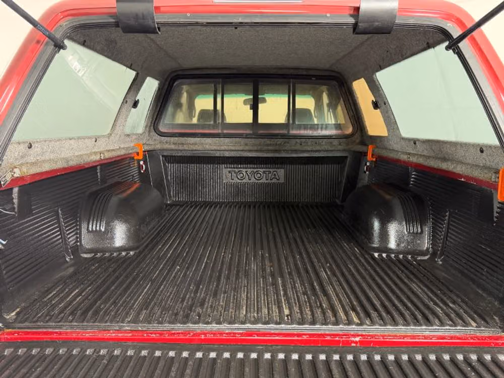 1997 Toyota Tacoma SR5 XtraCab Image 16