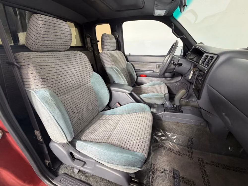 1997 Toyota Tacoma SR5 XtraCab Image 27