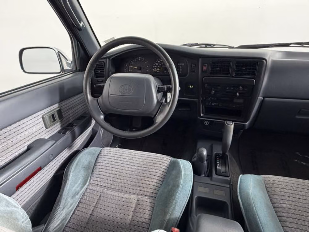 1997 Toyota Tacoma SR5 XtraCab Image 20