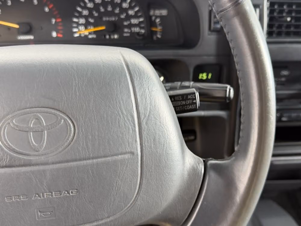 1997 Toyota Tacoma SR5 XtraCab Image 23