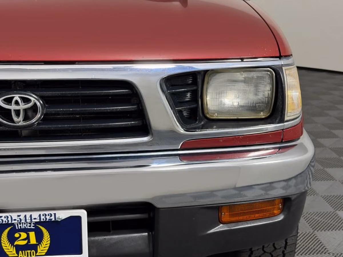 1997 Toyota Tacoma SR5 XtraCab Image 5