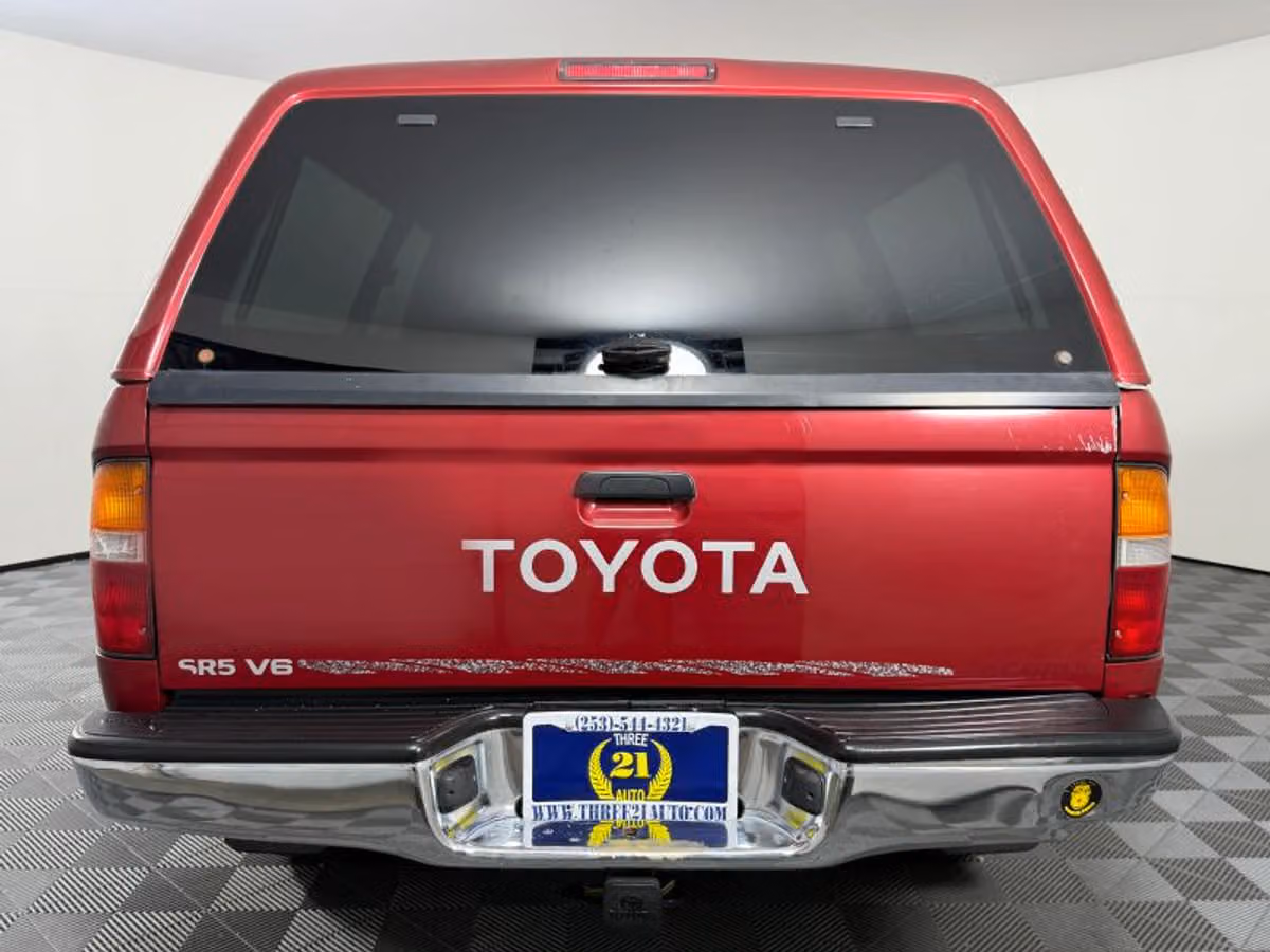1997 Toyota Tacoma SR5 XtraCab Image 9