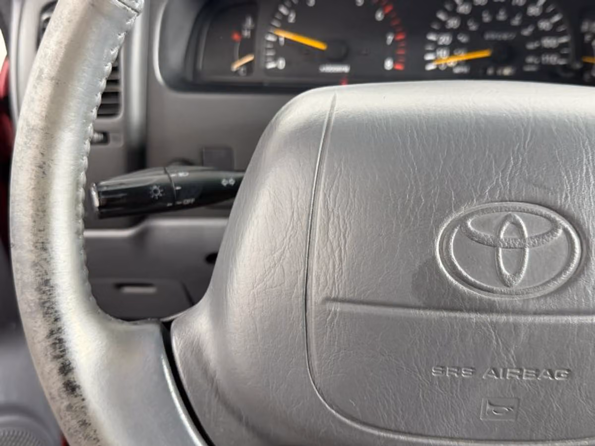 1997 Toyota Tacoma SR5 XtraCab Image 22