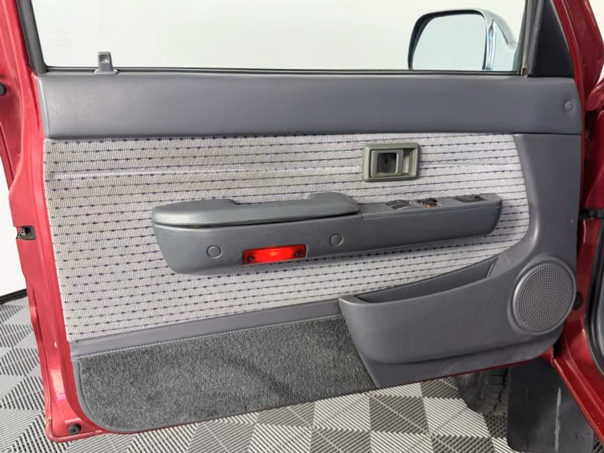 1997 Toyota Tacoma SR5 XtraCab Image 28