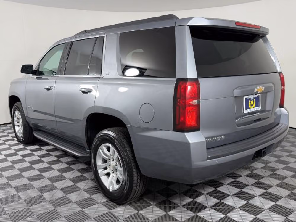 2019 Chevrolet Tahoe LT Image 12