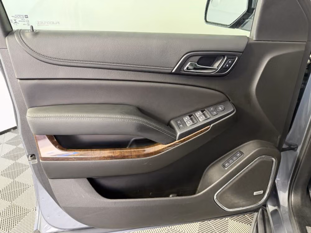 2019 Chevrolet Tahoe LT Image 21