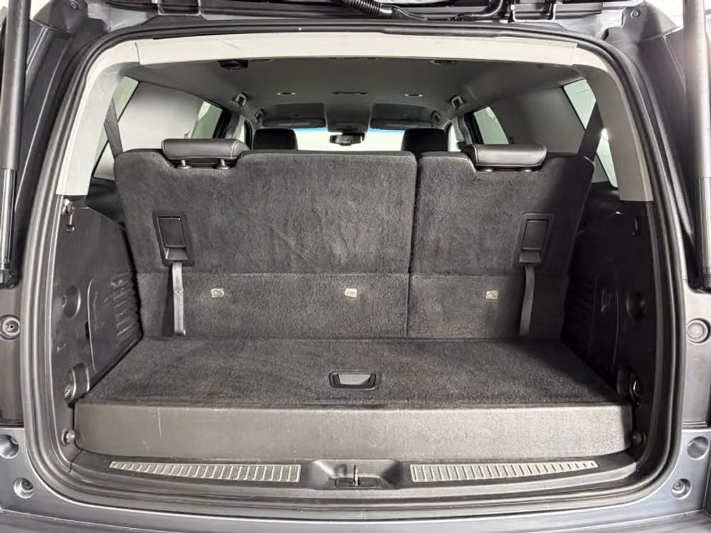 2019 Chevrolet Tahoe LT Image 16