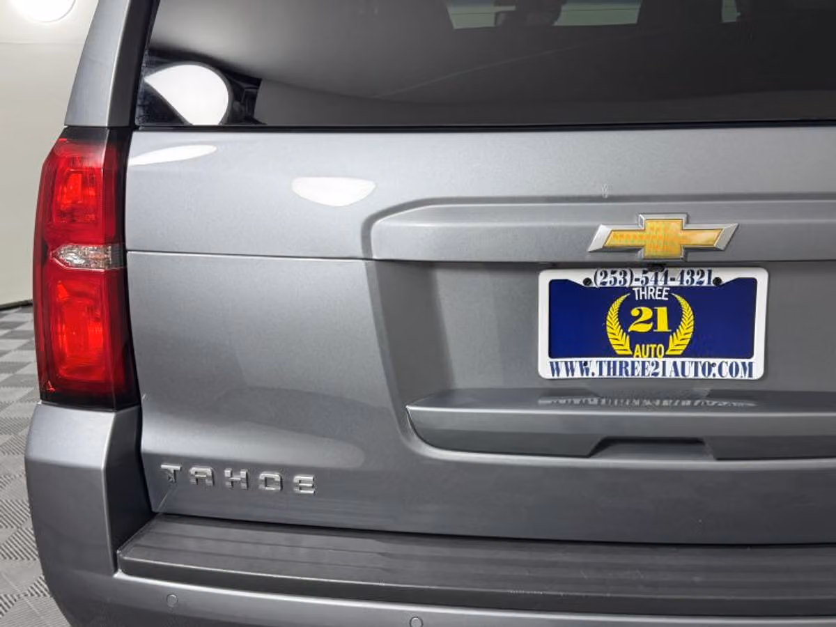 2019 Chevrolet Tahoe LT Image 10