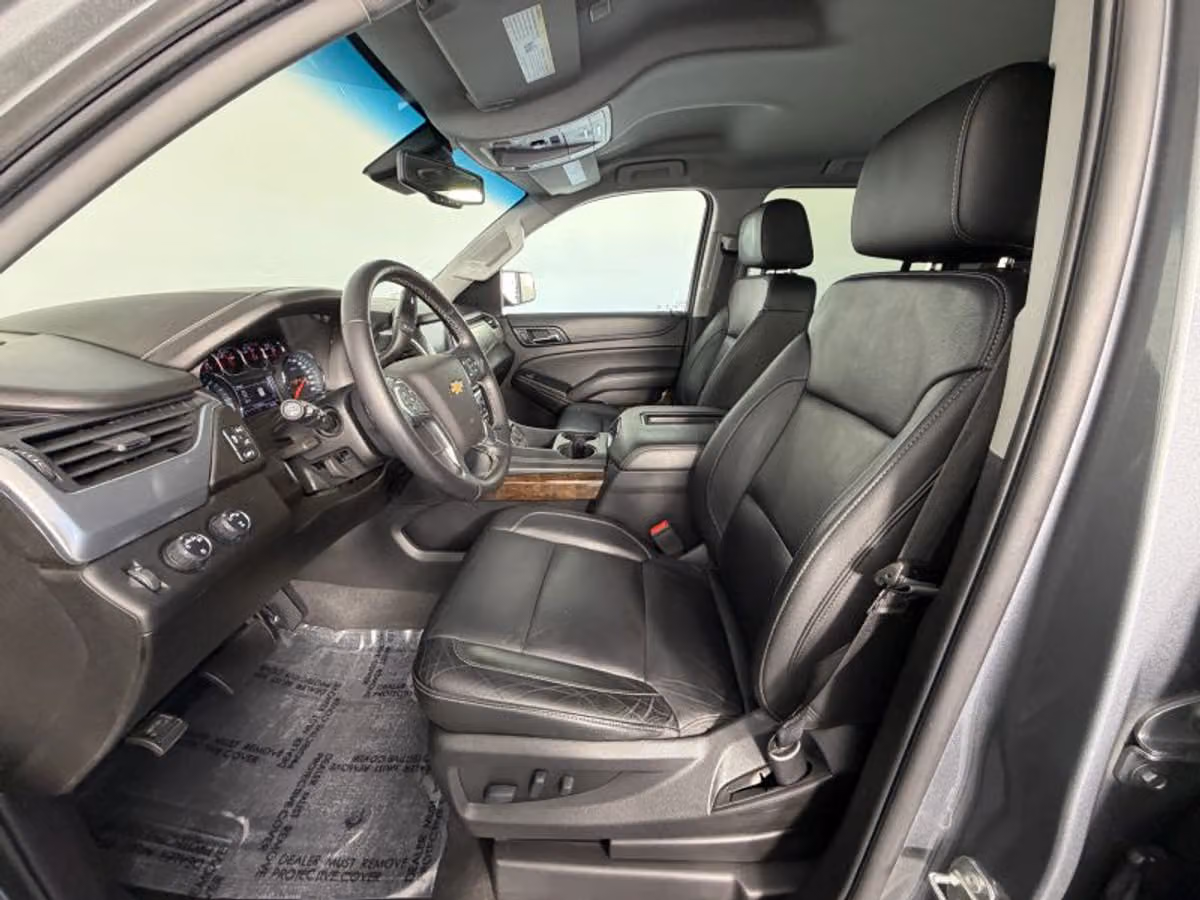2019 Chevrolet Tahoe LT Image 18