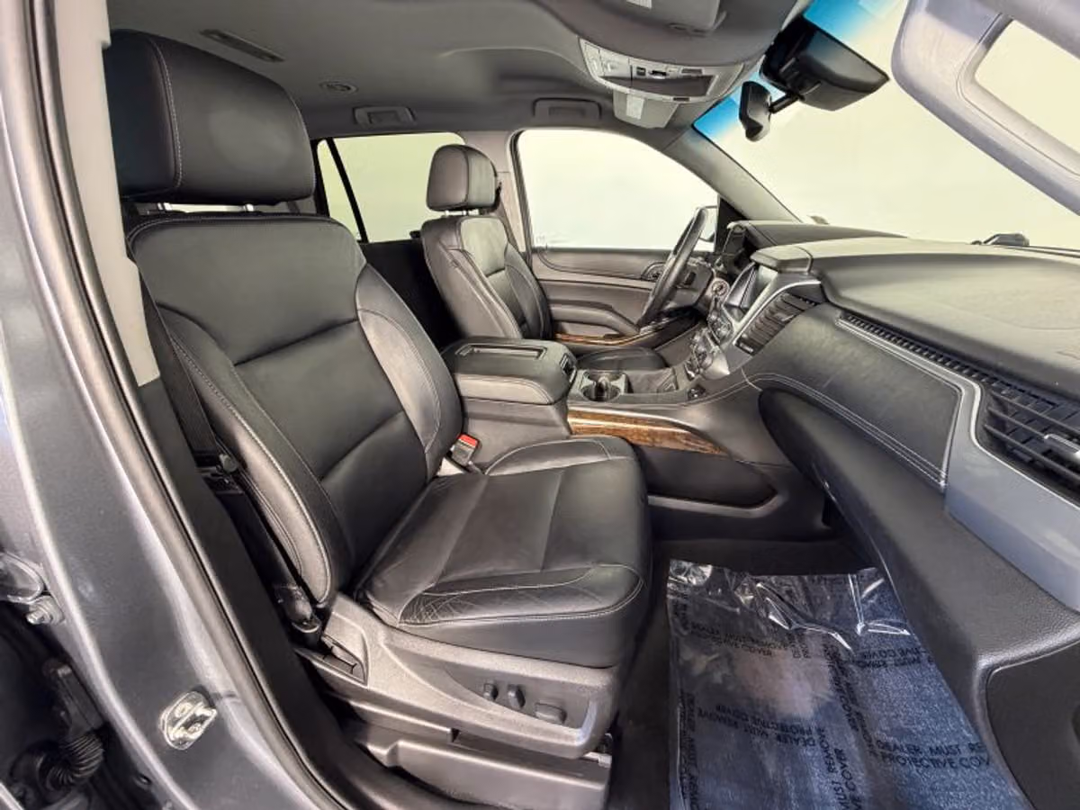 2019 Chevrolet Tahoe LT Image 19