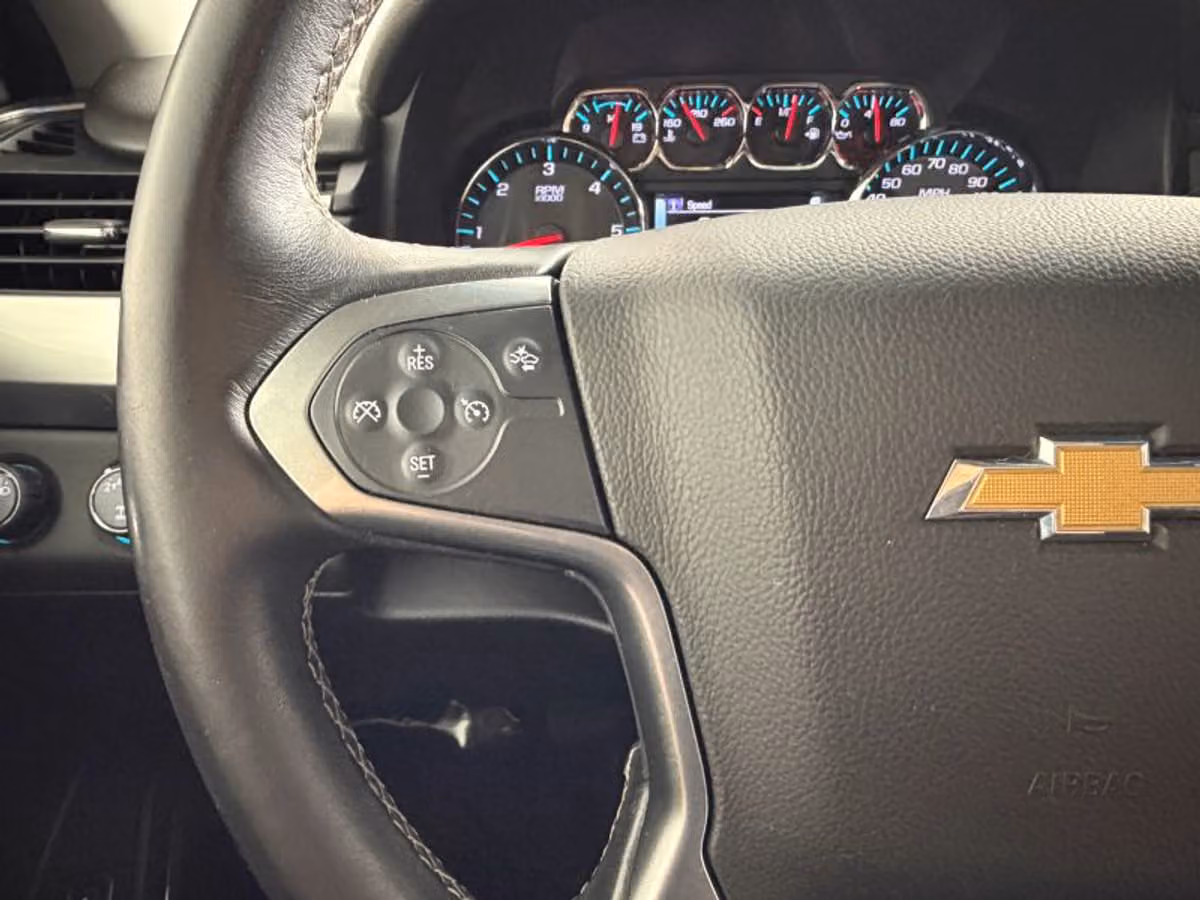 2019 Chevrolet Tahoe LT Image 36