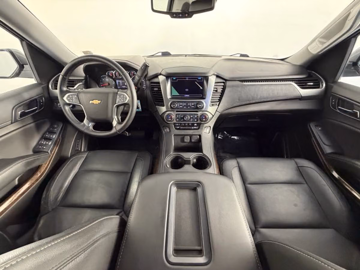 2019 Chevrolet Tahoe LT Image 28