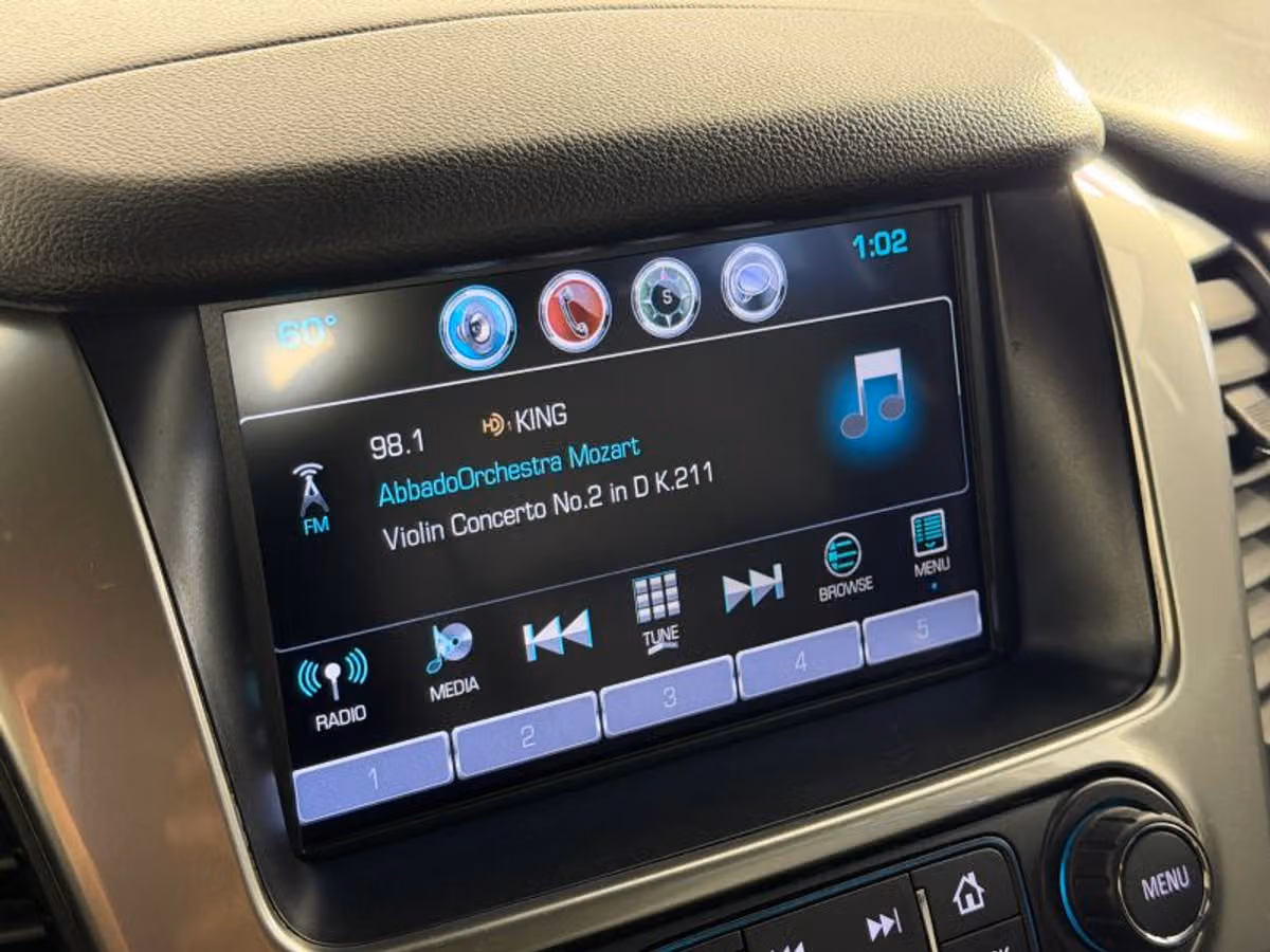 2019 Chevrolet Tahoe LT Image 40