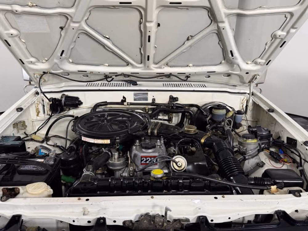 1986 Toyota Pickup Base Regular Cab Image 16