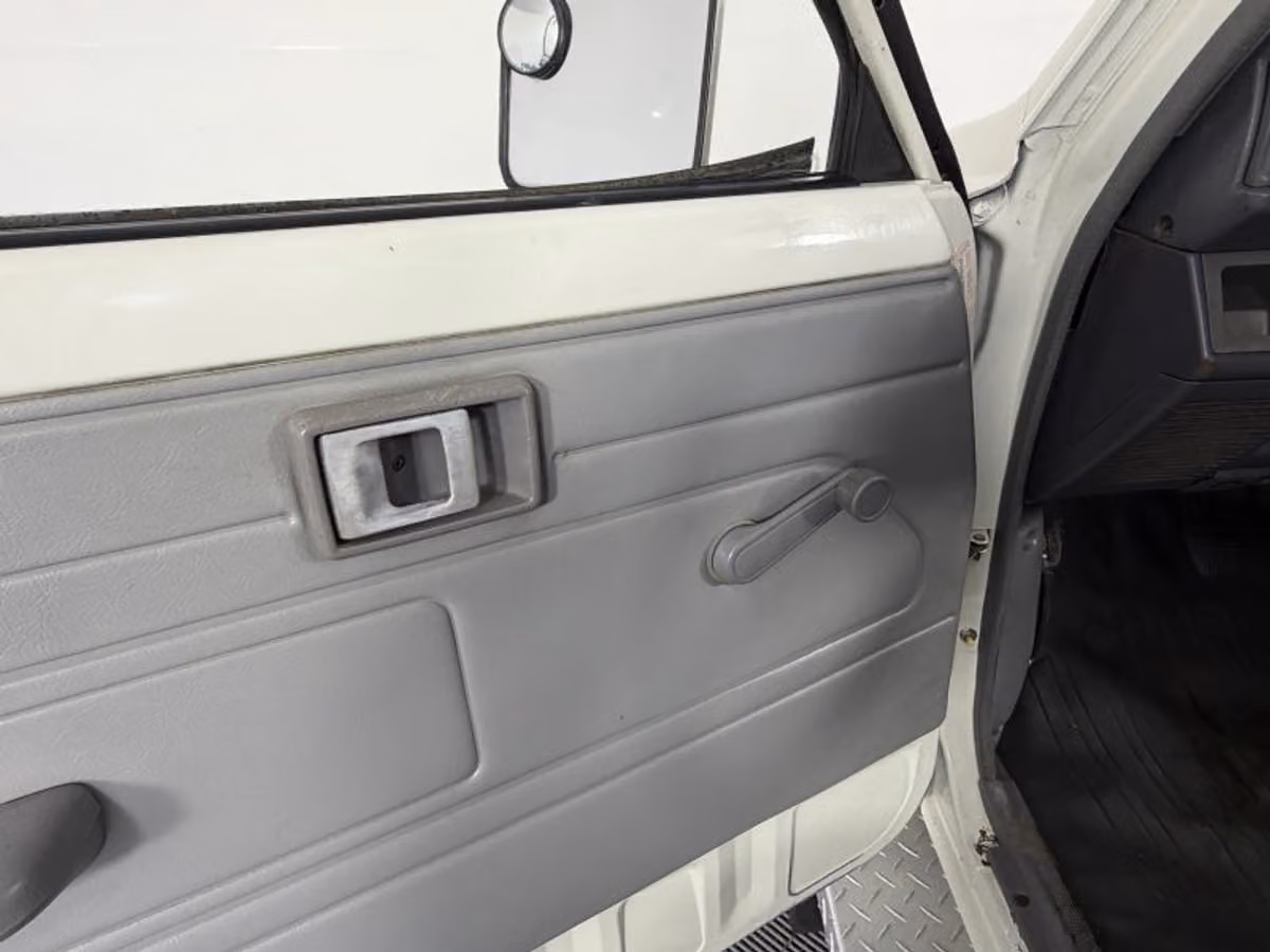 1986 Toyota Pickup Base Regular Cab Image 20