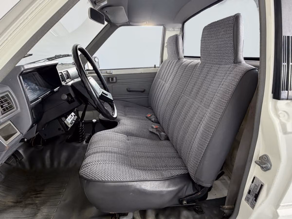 1986 Toyota Pickup Base Regular Cab Image 17
