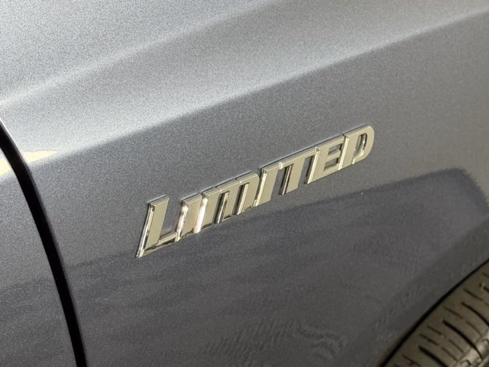2005 Toyota Highlander Limited Image 15