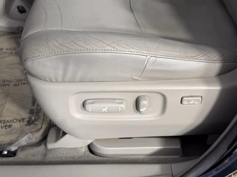 2005 Toyota Highlander Limited Image 21