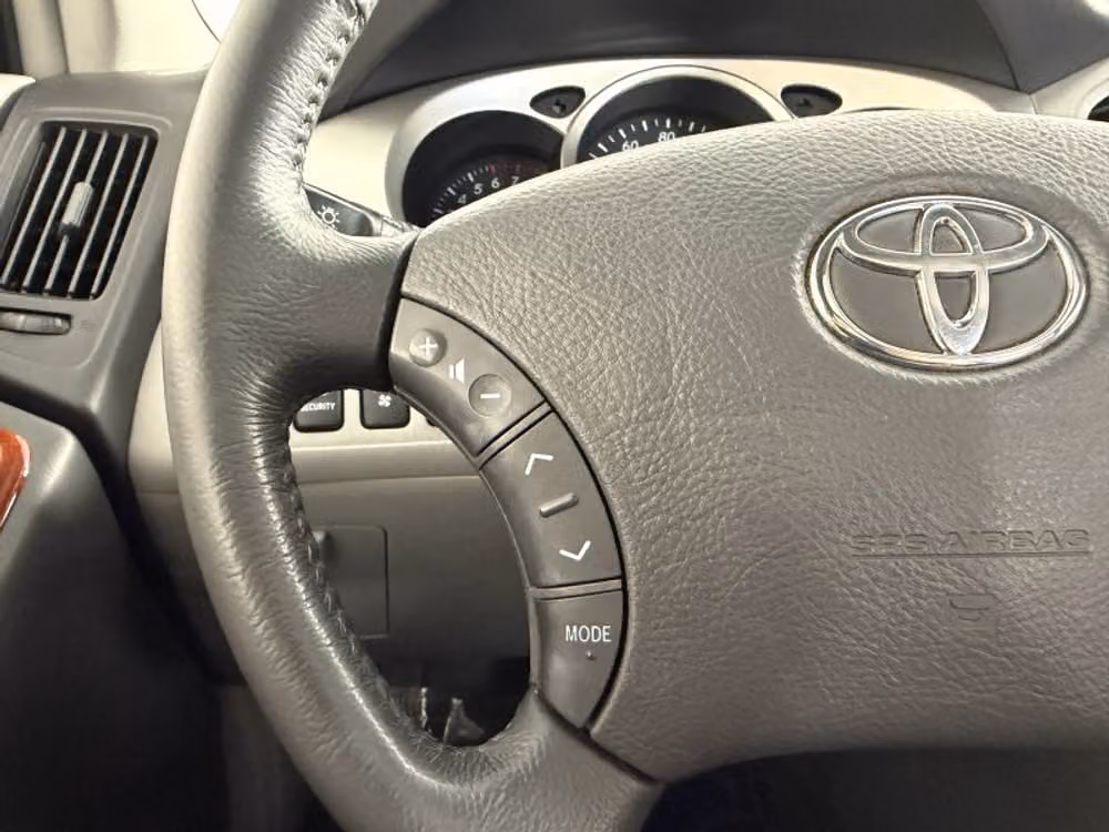 2005 Toyota Highlander Limited Image 41