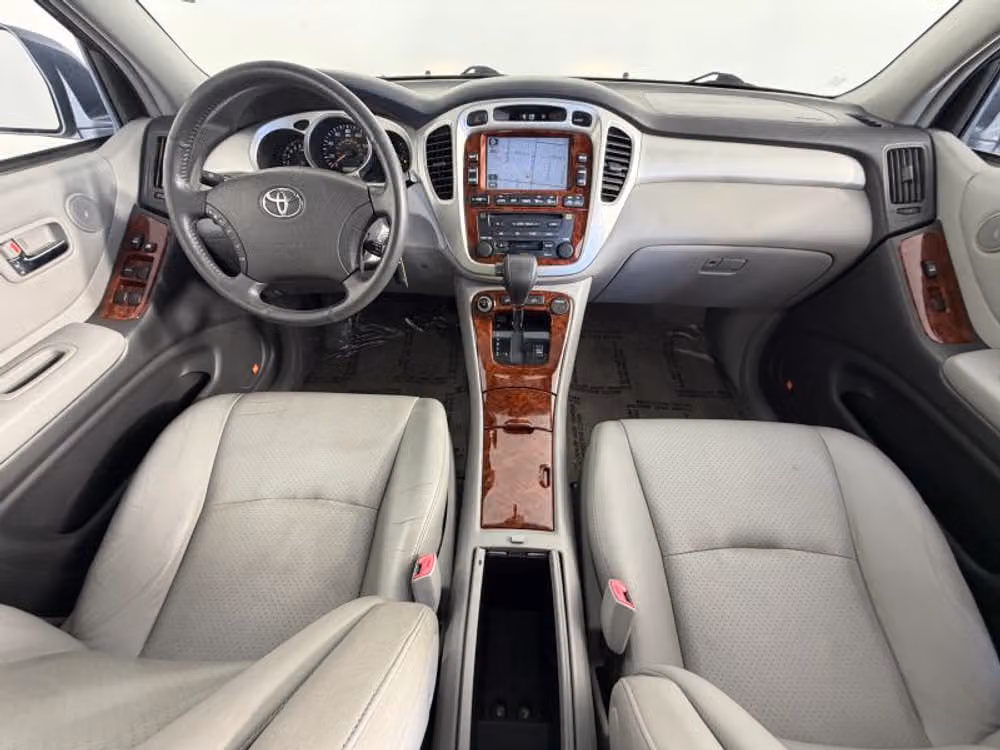2005 Toyota Highlander Limited Image 30