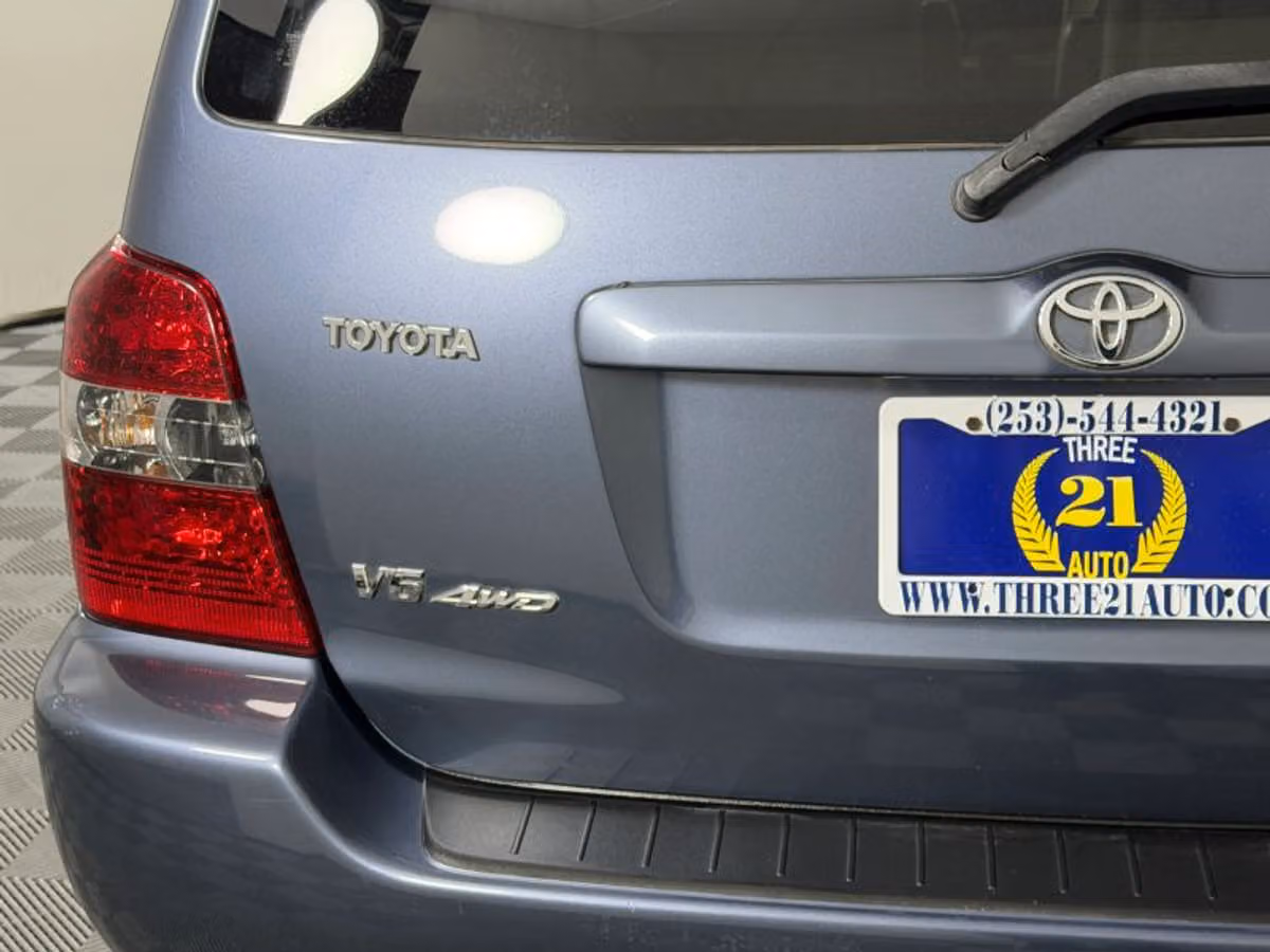 2005 Toyota Highlander Limited Image 10