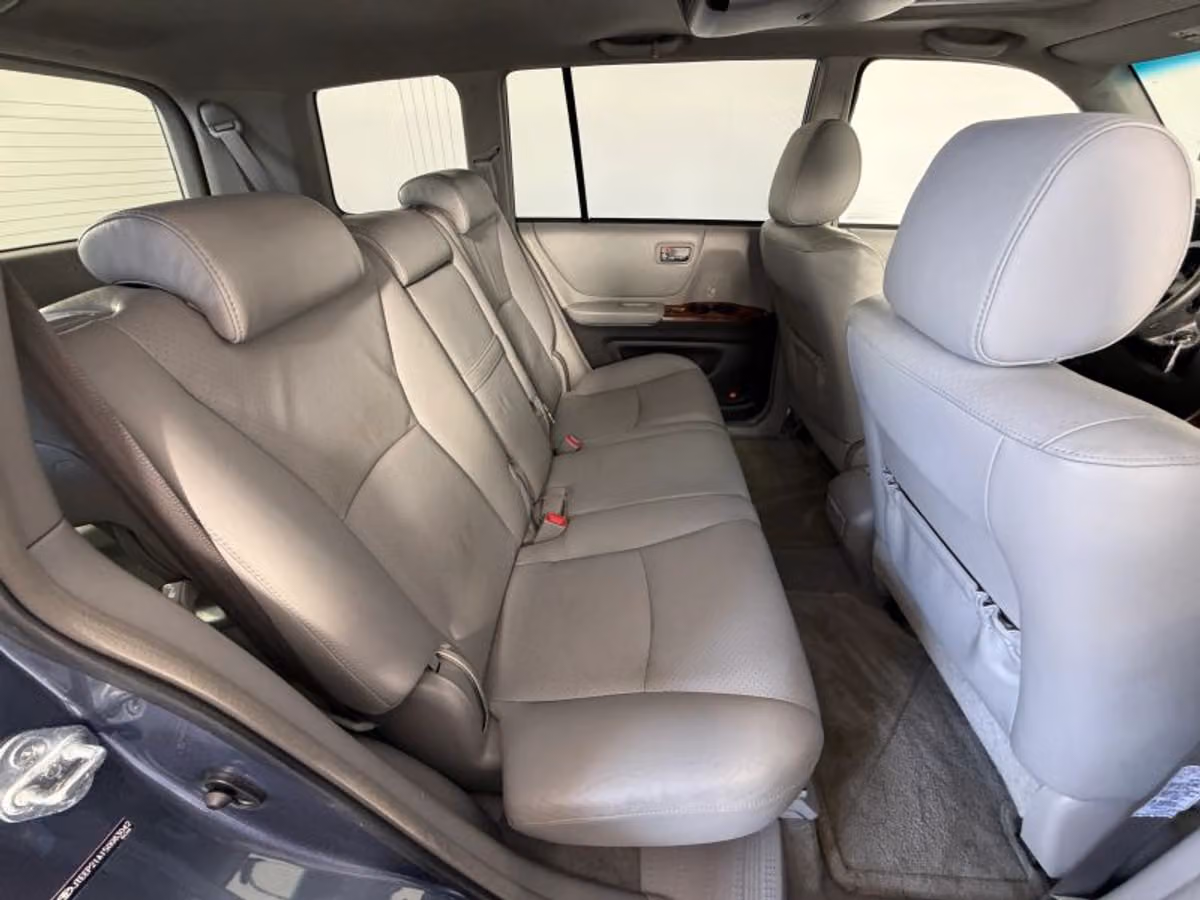 2005 Toyota Highlander Limited Image 28