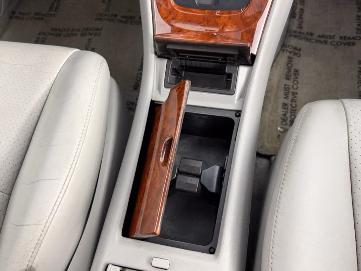 2005 Toyota Highlander Limited Image 35