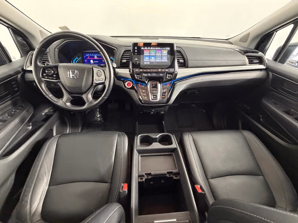 2021 Honda Odyssey Touring Passenger Image 9