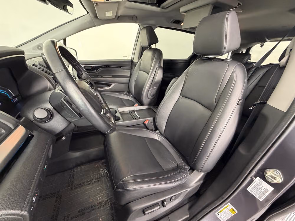 2021 Honda Odyssey Touring Passenger Image 27