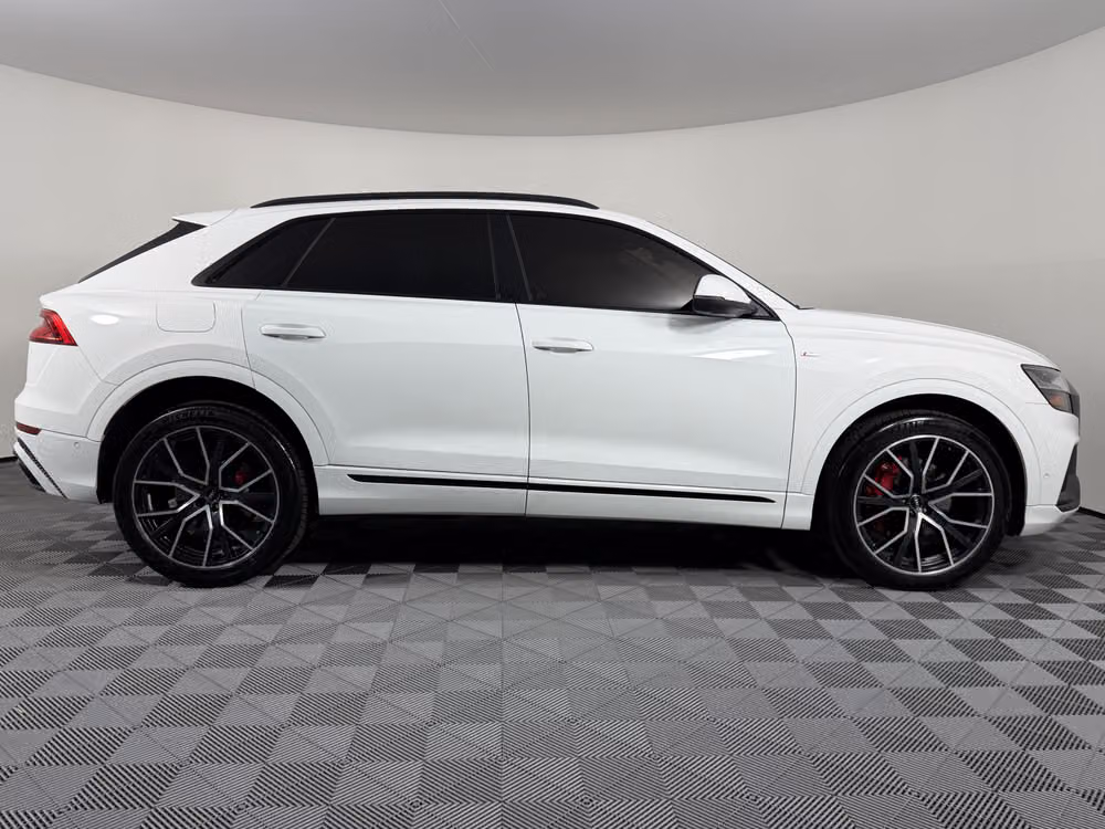 2019 Audi Q8 quattro Premium Plus 55 TFSI Image 8