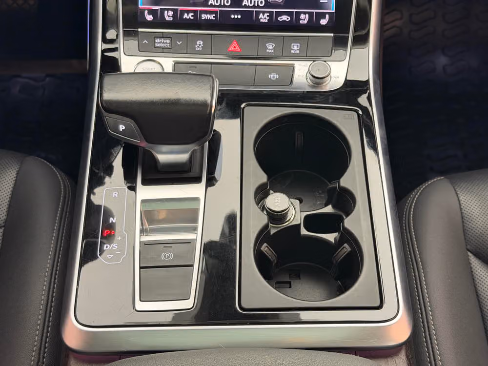 2019 Audi Q8 quattro Premium Plus 55 TFSI Image 28