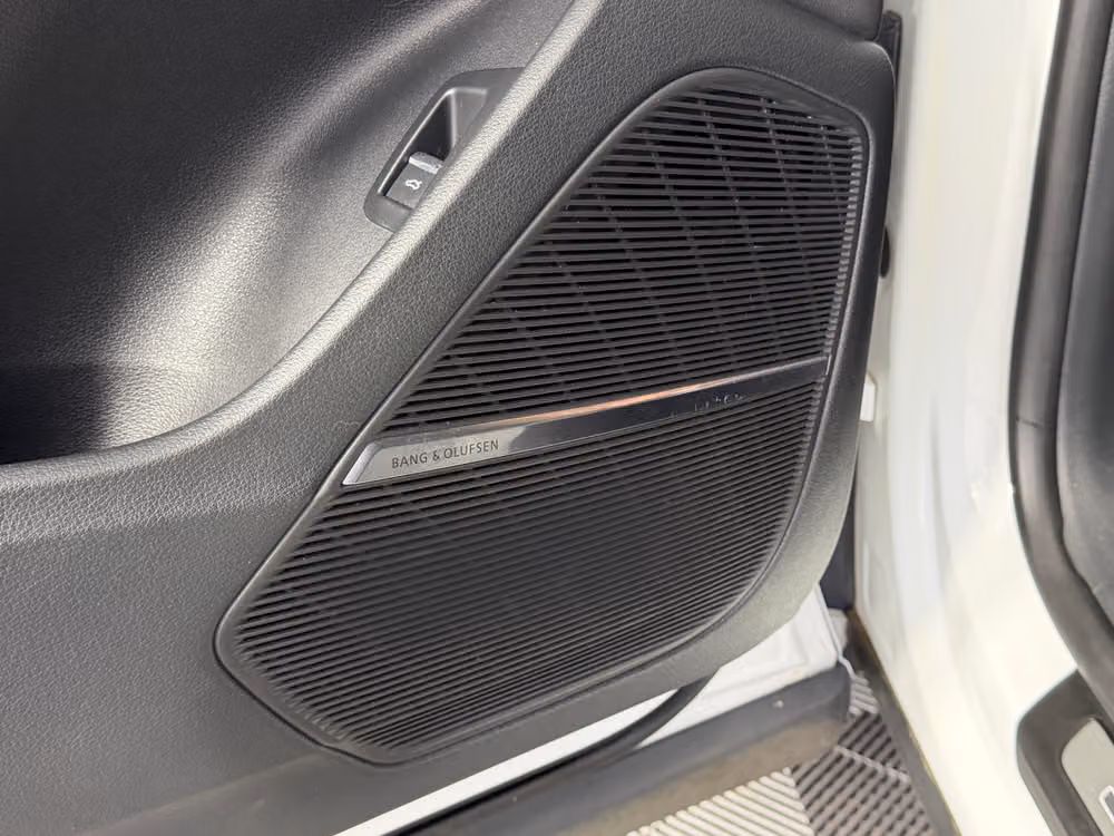 2019 Audi Q8 quattro Premium Plus 55 TFSI Image 34