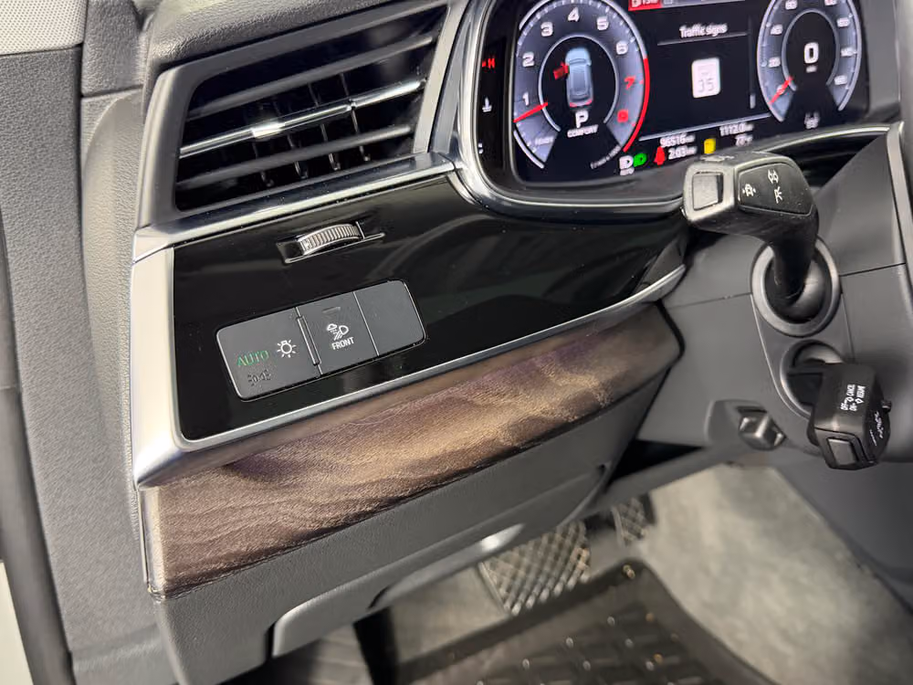 2019 Audi Q8 quattro Premium Plus 55 TFSI Image 36