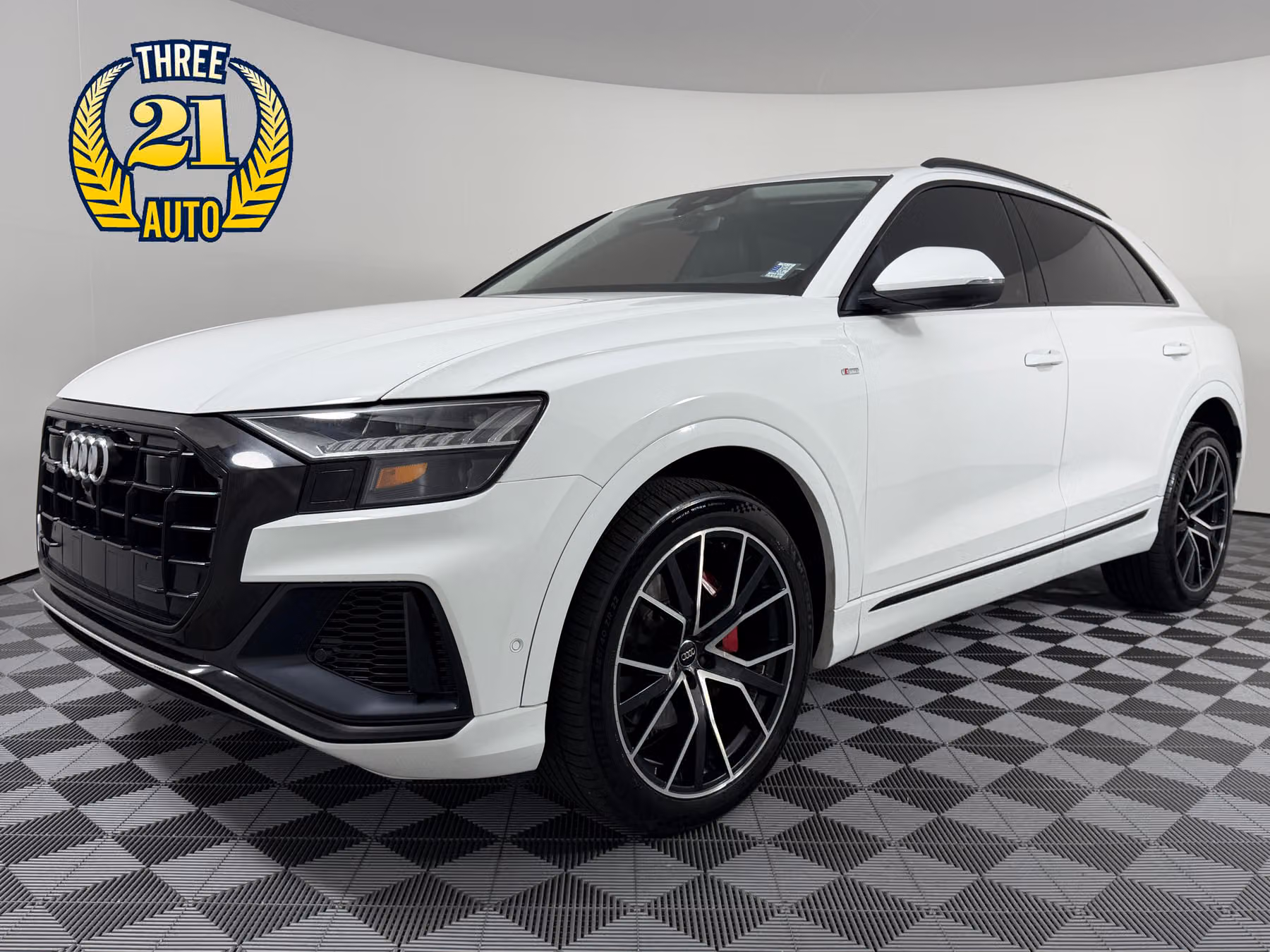 2019 Audi Q8 quattro Premium Plus 55 TFSI Image 1