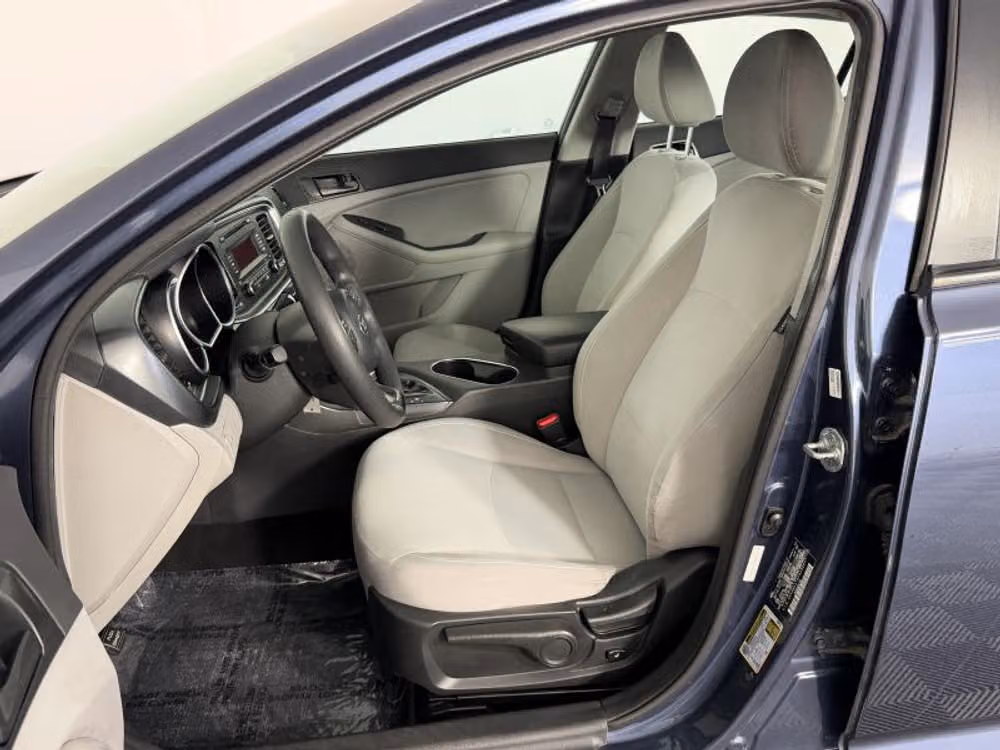 2015 Kia Optima LX Image 28