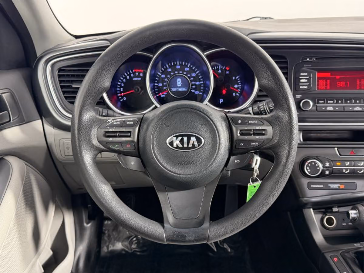 2015 Kia Optima LX Image 22