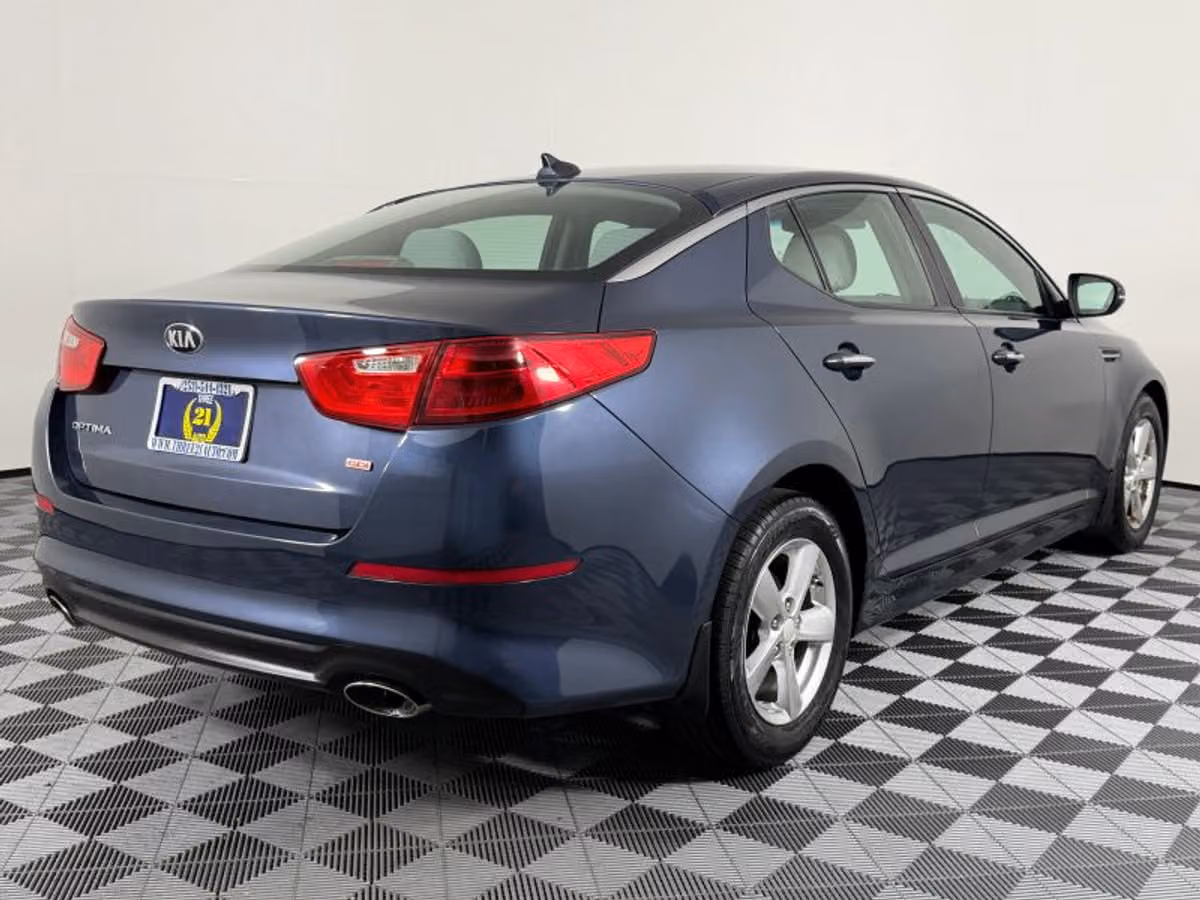 2015 Kia Optima LX Image 8