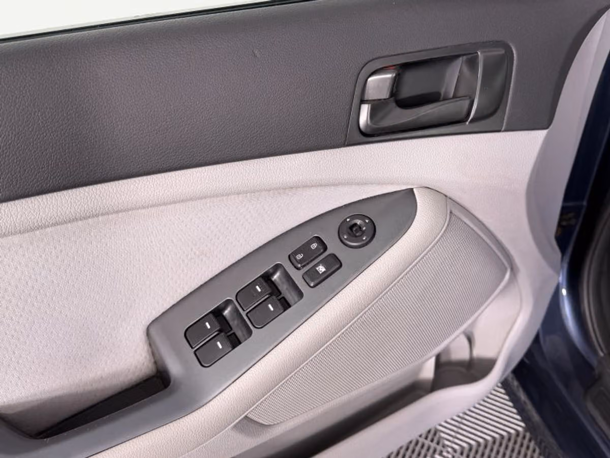 2015 Kia Optima LX Image 31
