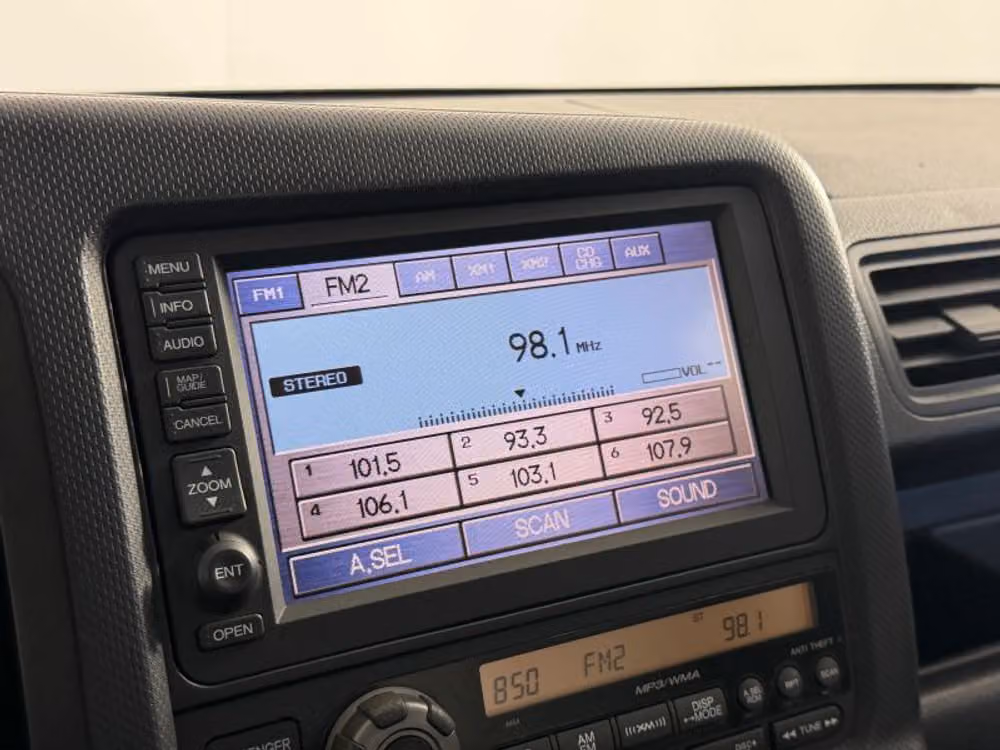2011 Honda Ridgeline RTL Crew Cab Image 17