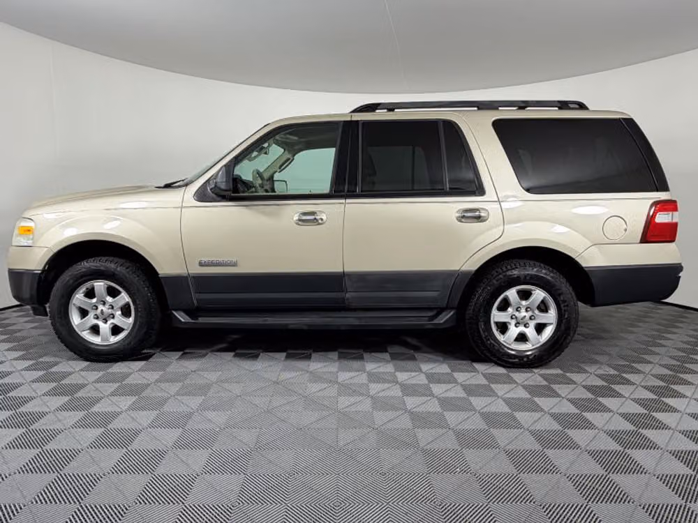 2007 Ford Expedition XLT Image 13