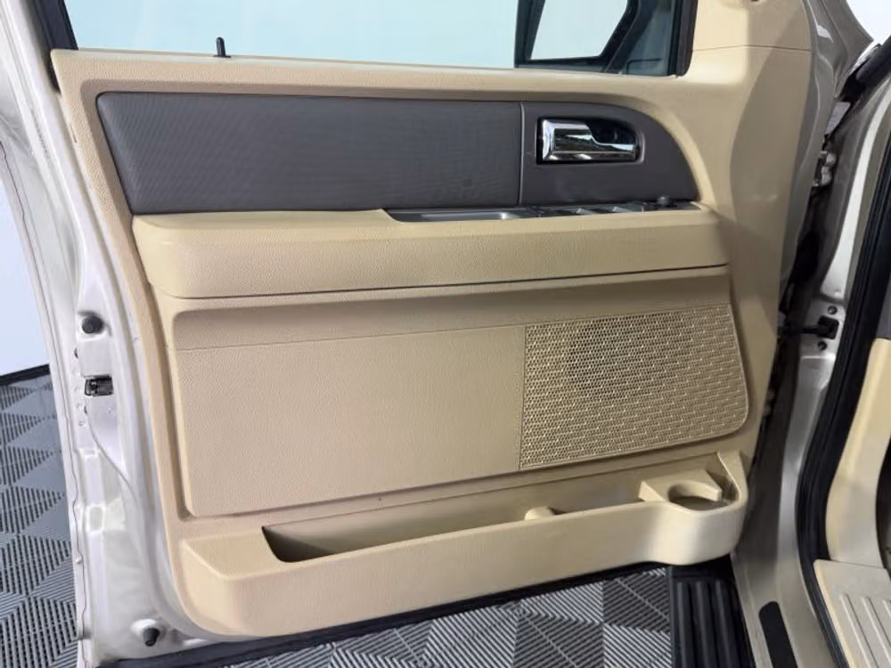 2007 Ford Expedition XLT Image 30