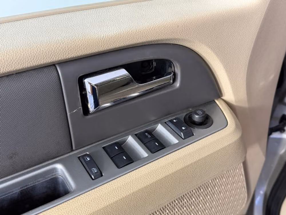 2007 Ford Expedition XLT Image 31